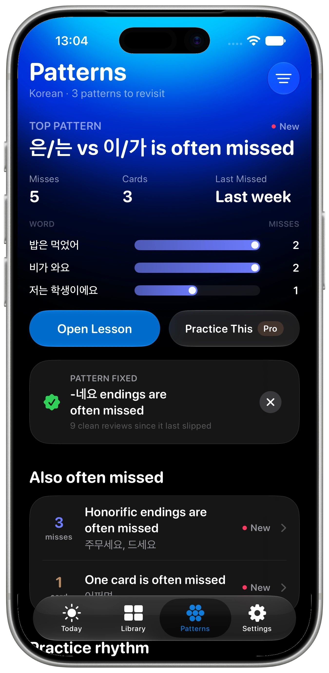 The Patterns screen in Breve, showing that 은/는 versus 이/가 is often missed, with five misses across three cards, and a second pattern already marked fixed.